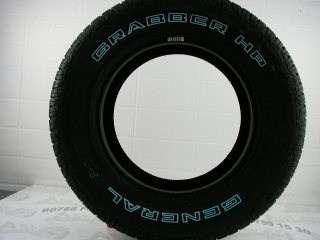 Reifen - Tires  235-60-15